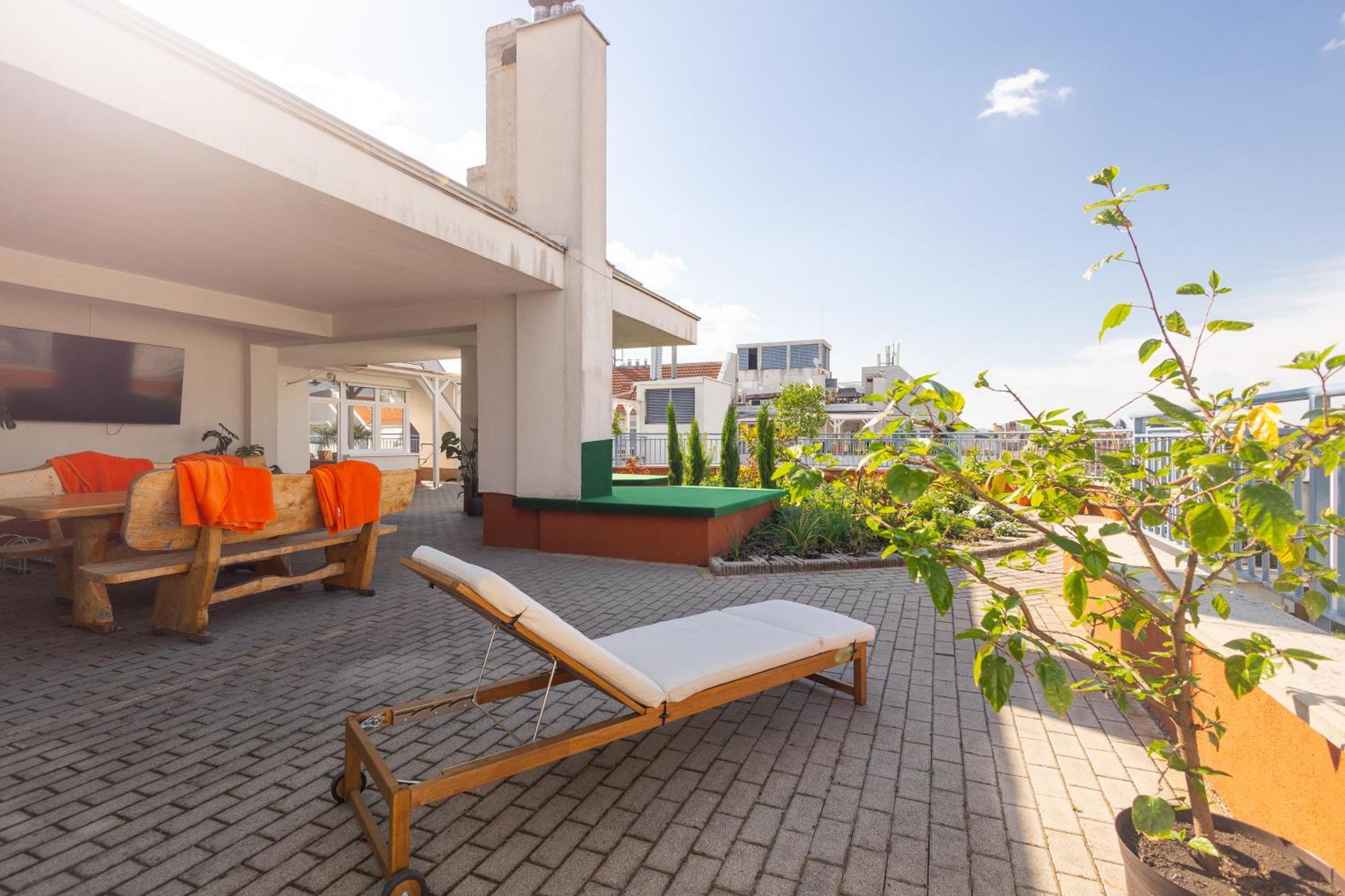 Rooftop City Residence With Deep Garage ブダペスト エクステリア 写真